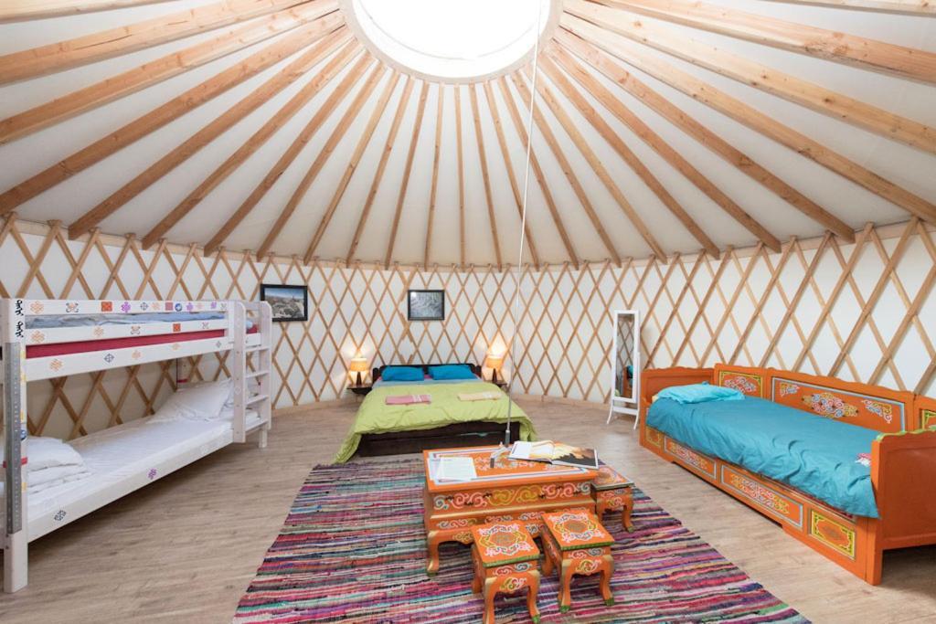 Eco-Hotel Et Yourtes Du Mercantour Guillaumes Exteriör bild