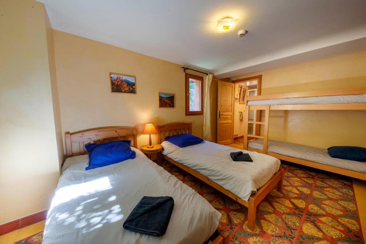 Eco-Hotel Et Yourtes Du Mercantour Guillaumes Exteriör bild